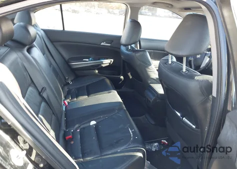 2010 Honda Accord 2.4 Ex-L z USA, uszkodzony, nr VIN 1HGCP2F85AA169204